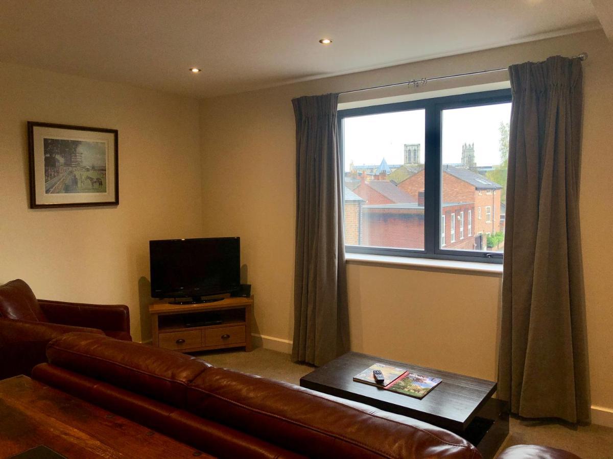 Vikings Two Bedroom Apartment With Free Parking. York Buitenkant foto